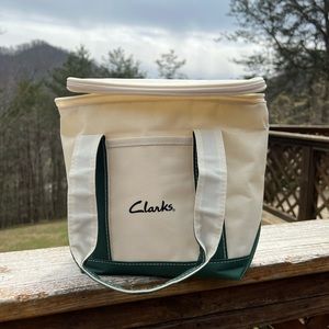 Clarks White and Green Canvas Zipper Lunchbox - - Mint Condition Never Used